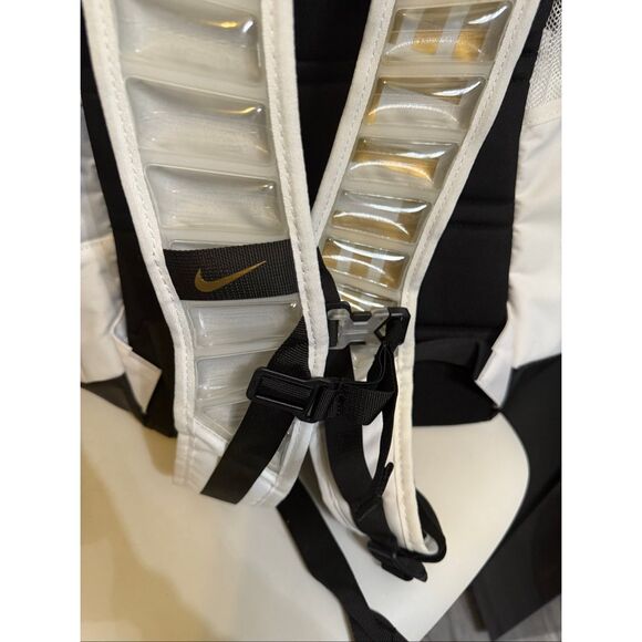 Nike Men's Colorblock Hoops Elite Backpack White & Black OS NWT - Picture 12 of 15